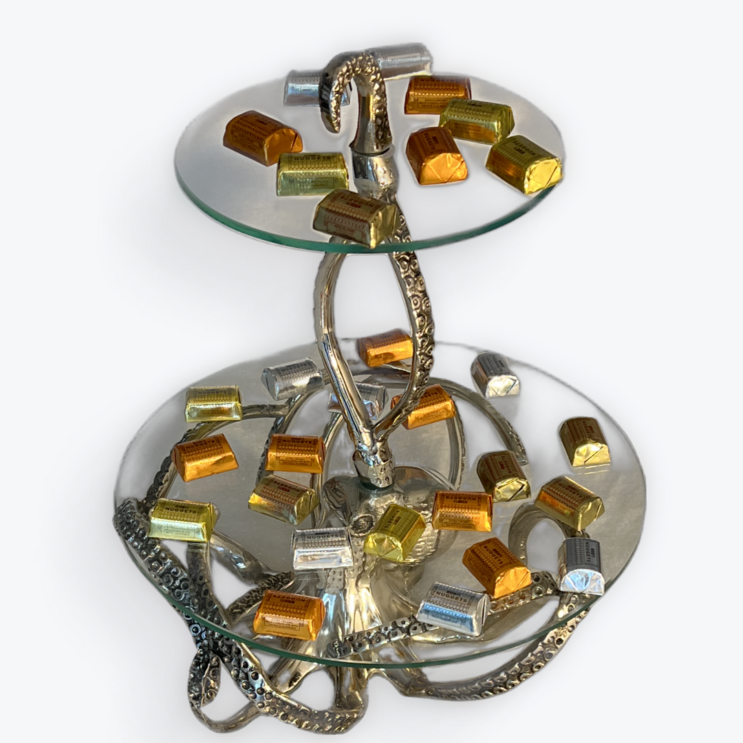 Two-tiered glass serving tray with decorative metal base |Aluminum | 310007