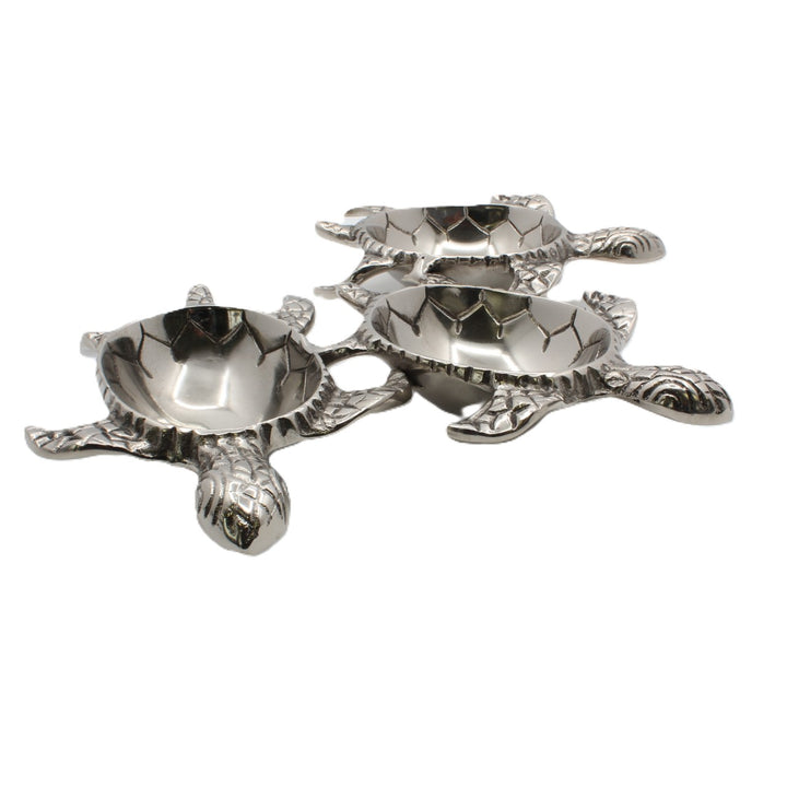 Three silver turtle-shaped coasters | Aluminum | 310004