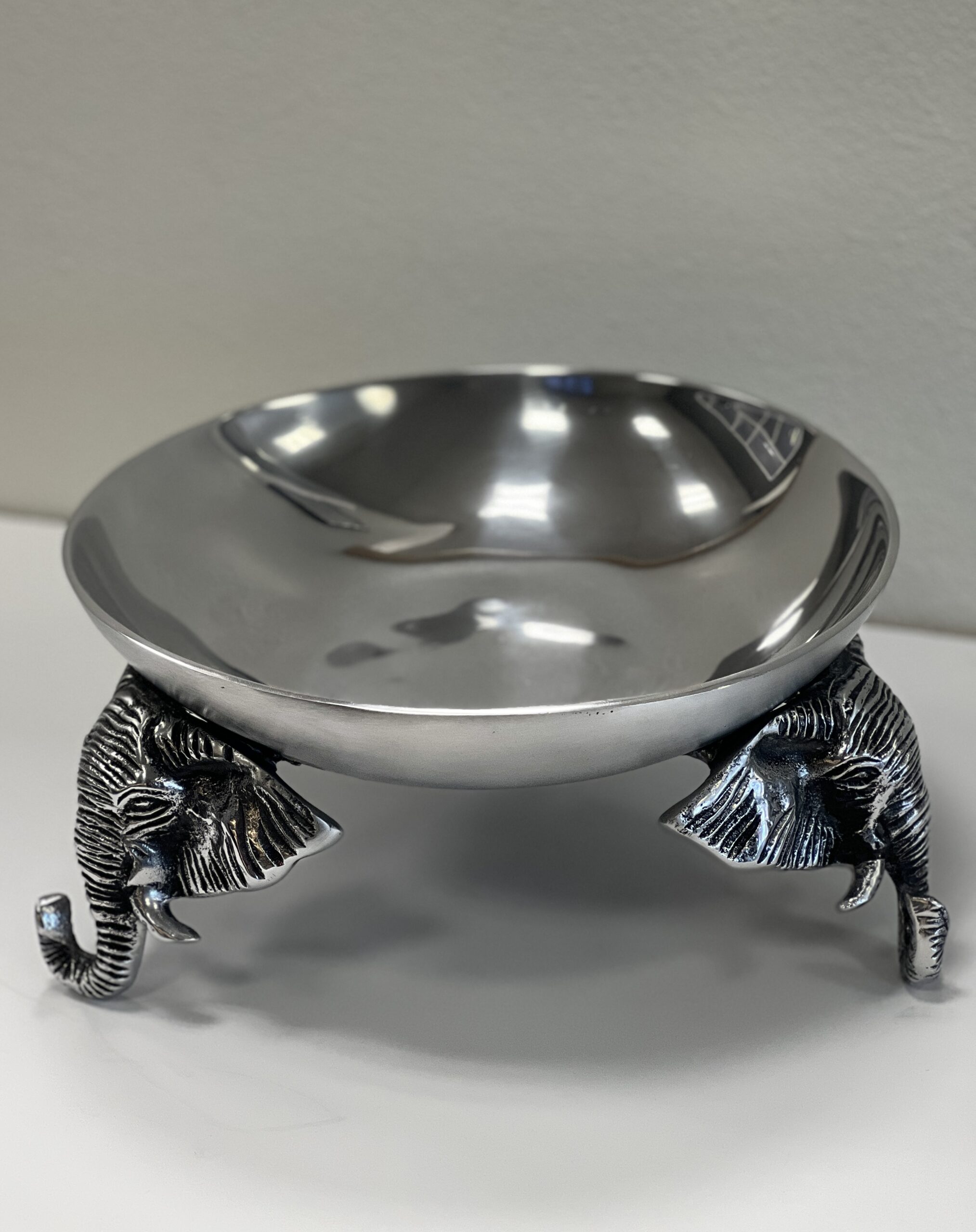 Round Bowl server/ Elephant Collection/ 440024